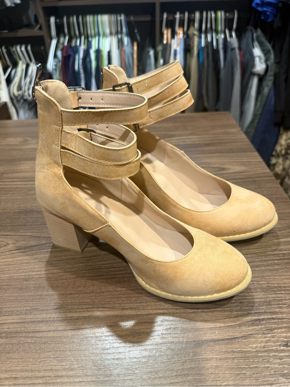 Women's Ankle-Strap Block Heel Pumps in Tan
